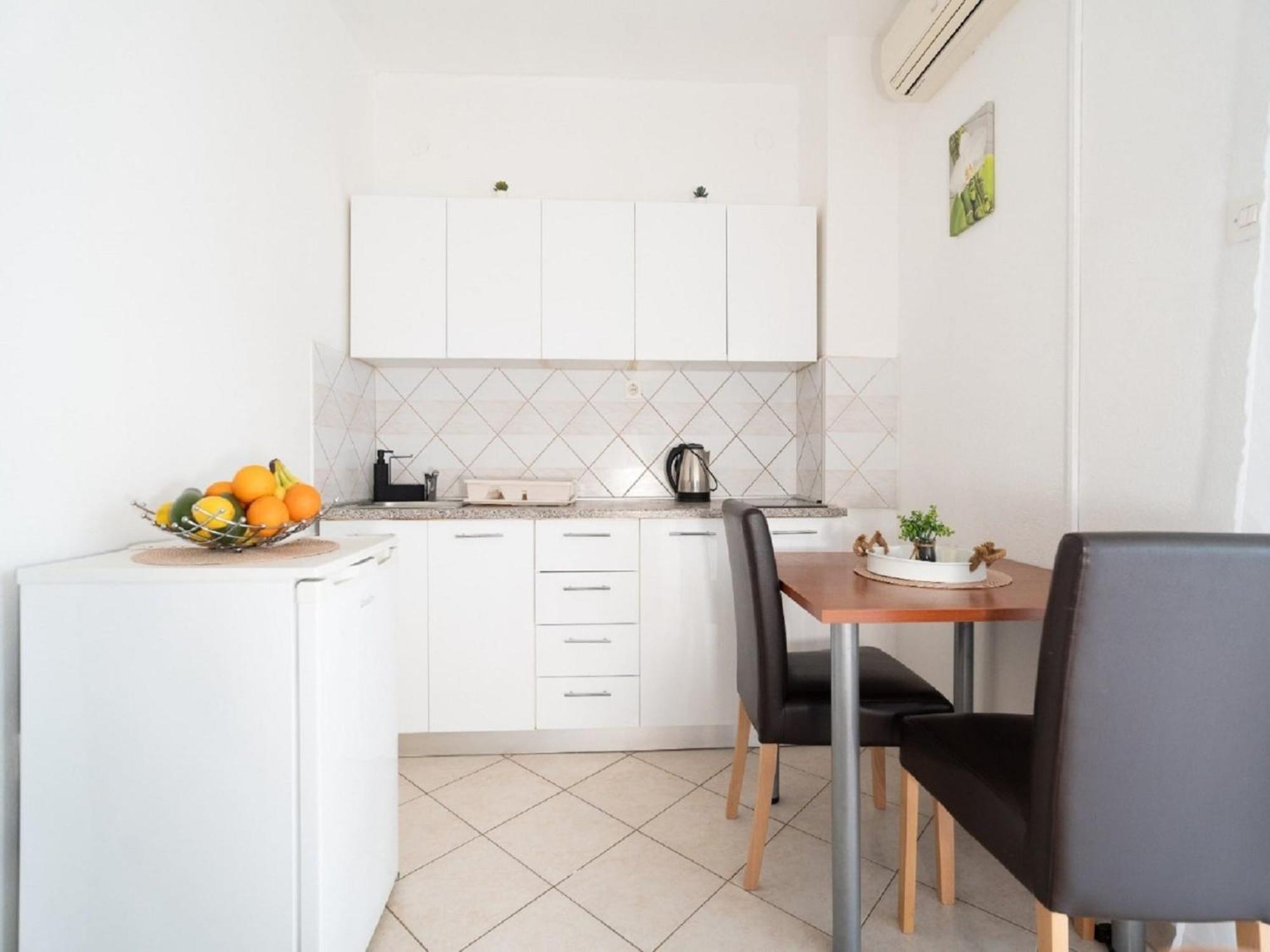 Apartments Milic - One Bedroom Apartment With Sea View And Terrace Gornji Karin Exterior photo